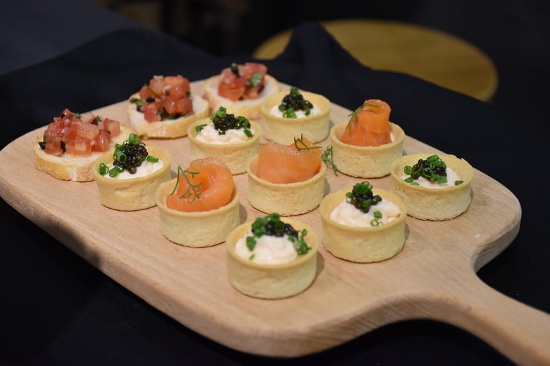 Cosmos Canapés